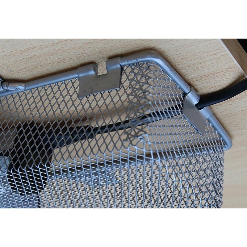 Détail des passages de câble Arcadia Lamp Guard Pro 100 cm